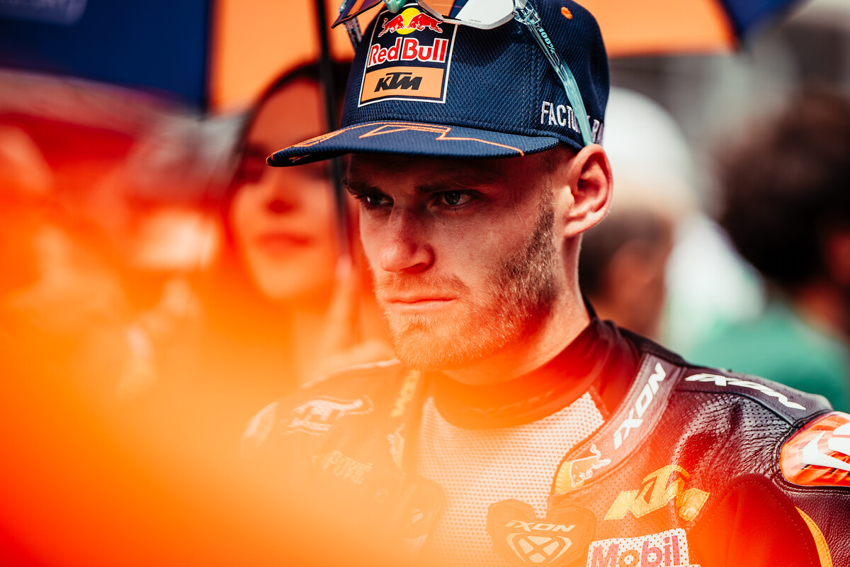 MotoGP 2023 Barcelona Binder vom Crash unter Shock Motorradreporter